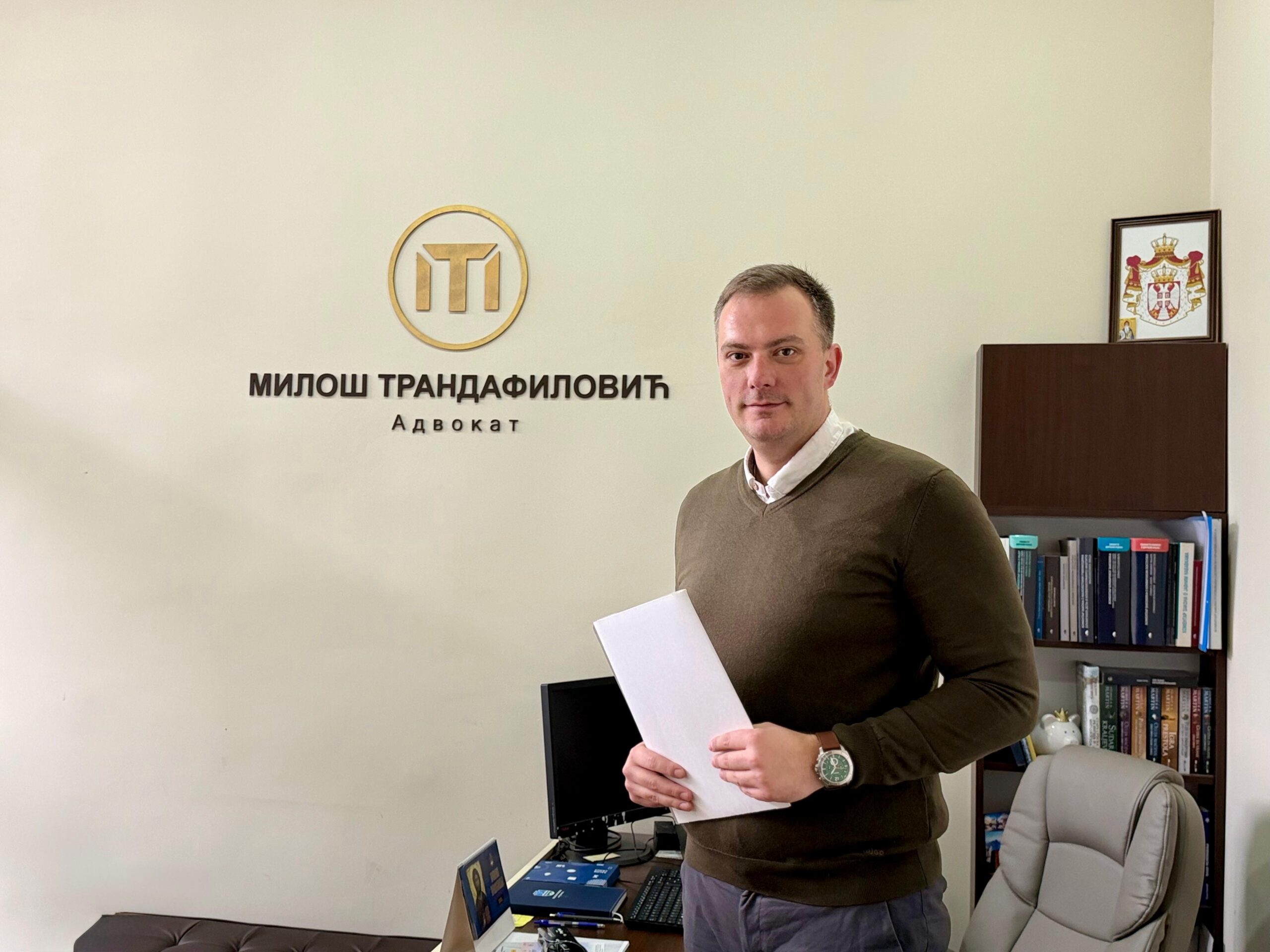 Advokat Trandafilović